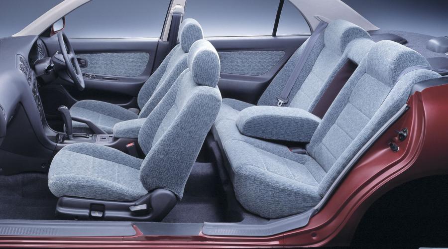 Интерьер Mitsubishi Galant Sedan 1992 года  (JP) (фото 6 из 6)